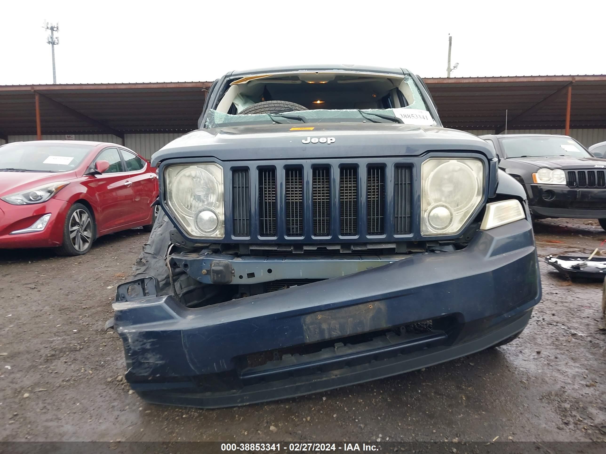 Photo 20 VIN: 1J8GN28K08W143341 - JEEP LIBERTY (NORTH AMERICA) 