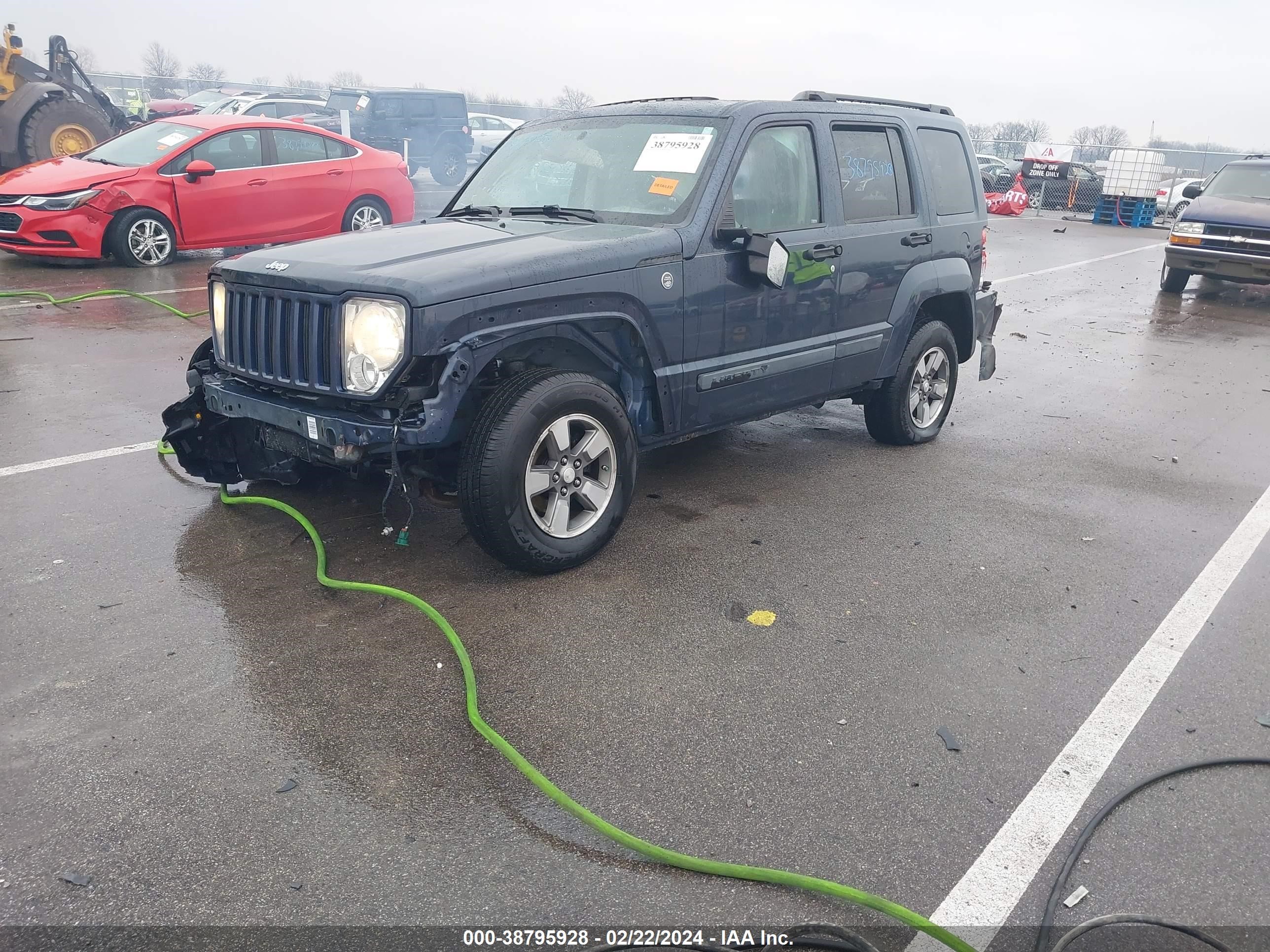 Photo 1 VIN: 1J8GN28K08W236845 - JEEP LIBERTY (NORTH AMERICA) 