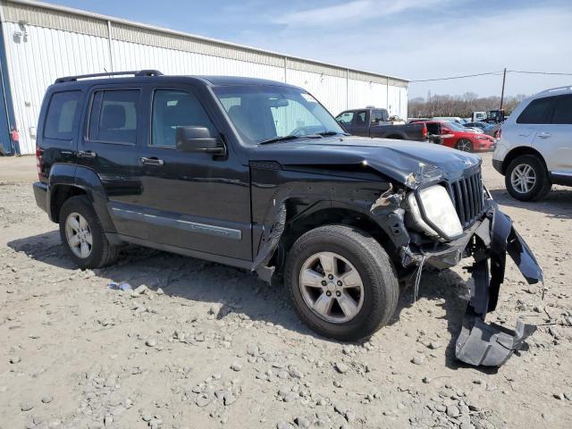 Photo 3 VIN: 1J8GN28K09W522521 - JEEP LIBERTY 