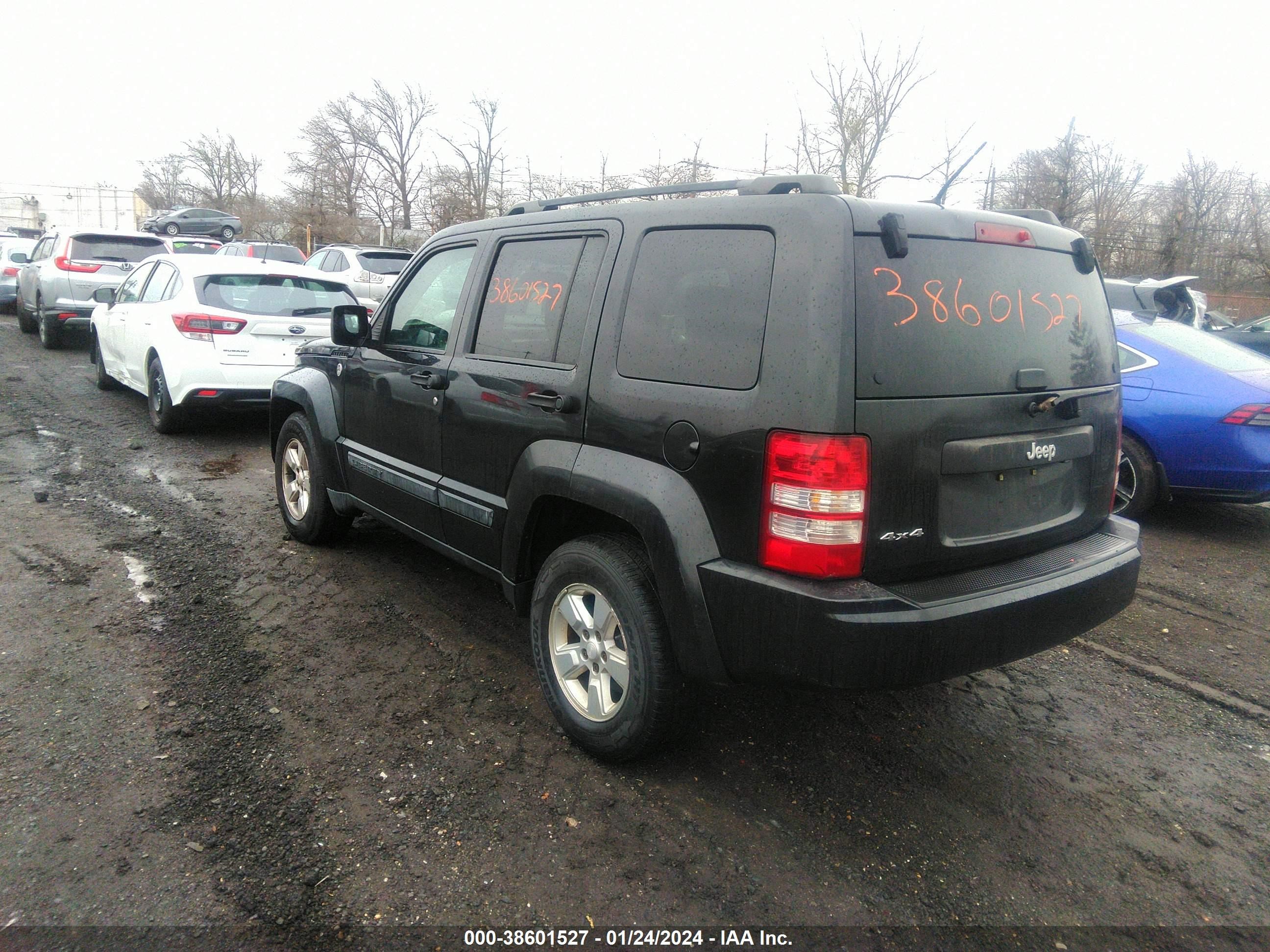 Photo 2 VIN: 1J8GN28K09W537665 - JEEP LIBERTY (NORTH AMERICA) 