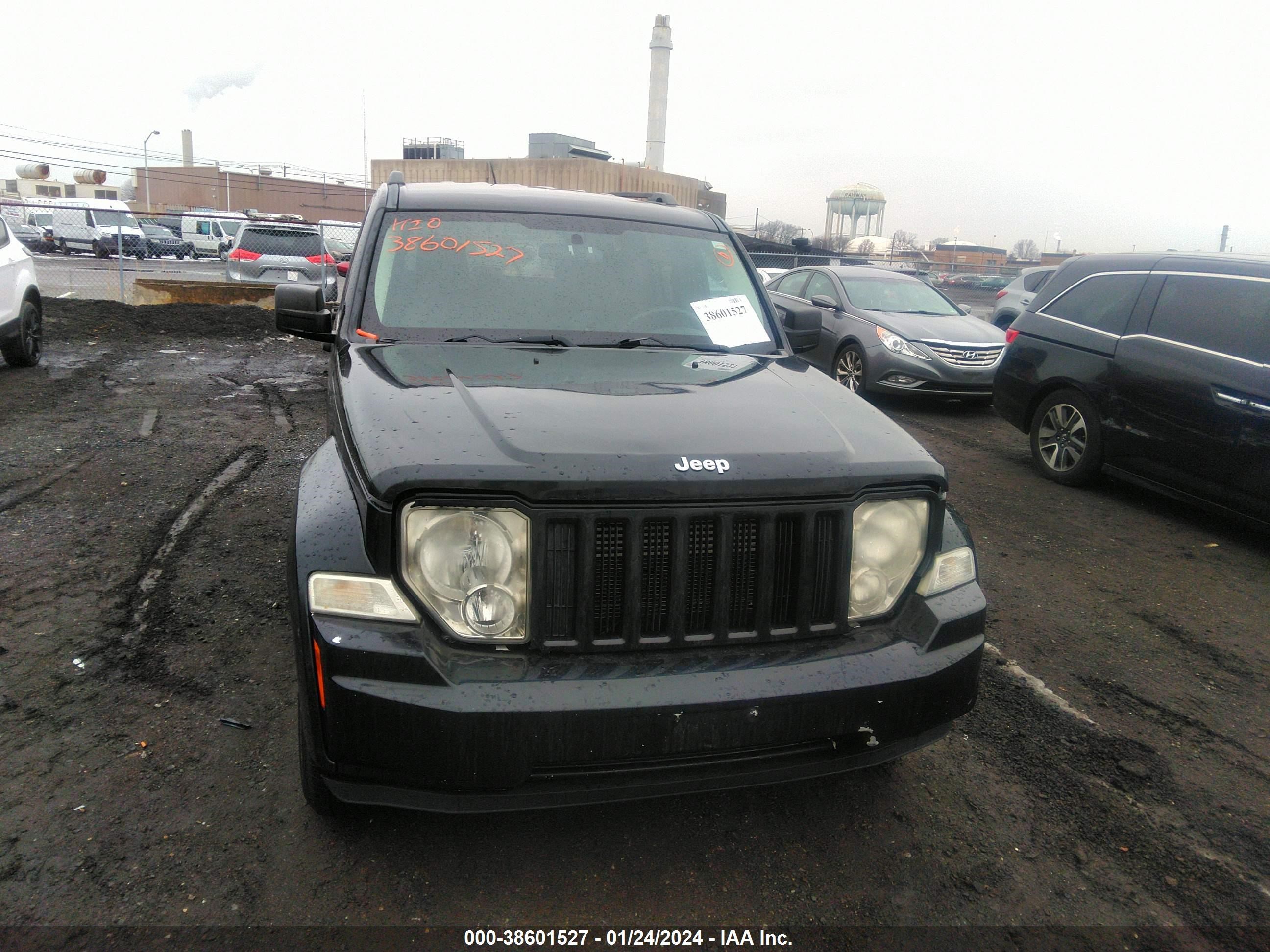 Photo 5 VIN: 1J8GN28K09W537665 - JEEP LIBERTY (NORTH AMERICA) 