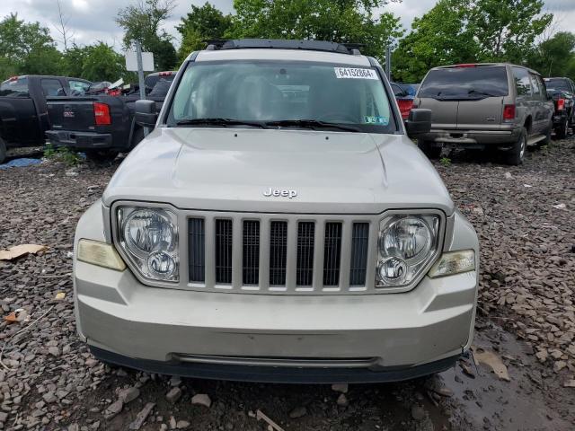 Photo 4 VIN: 1J8GN28K18W235381 - JEEP LIBERTY 