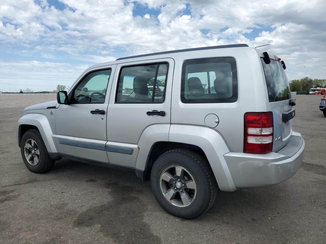 Photo 1 VIN: 1J8GN28K28W140750 - JEEP LIBERTY (NORTH AMERICA) 