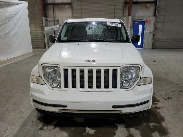 Photo 4 VIN: 1J8GN28K28W251282 - JEEP LIBERTY SP 