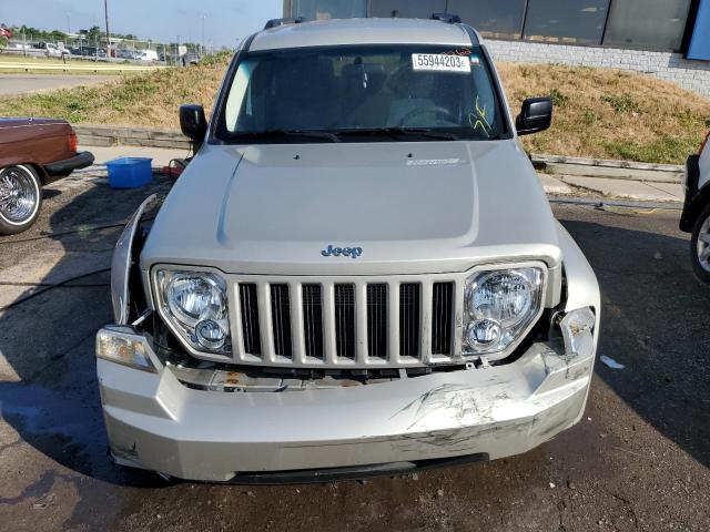 Photo 4 VIN: 1J8GN28K29W519362 - JEEP LIBERTY 