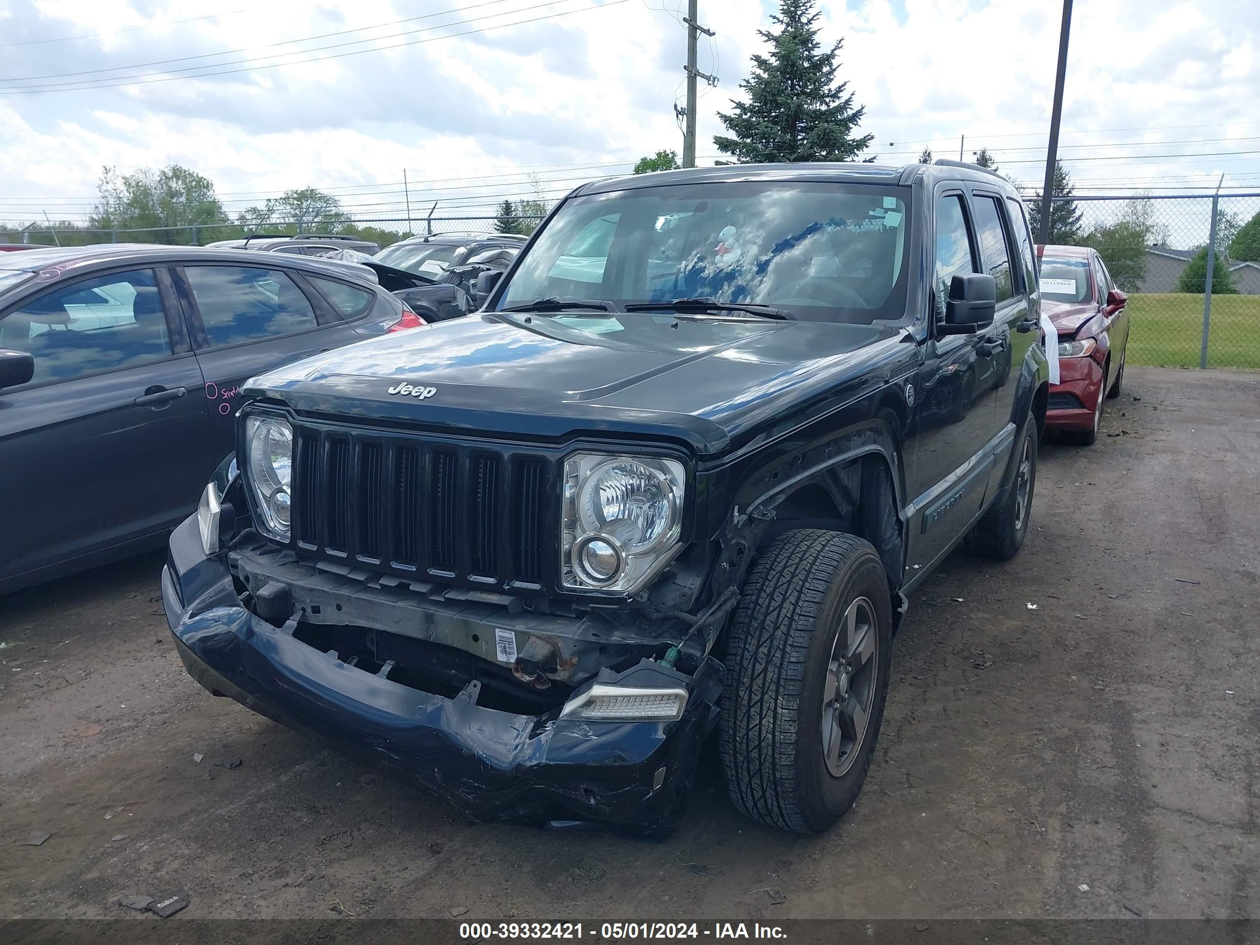 Photo 1 VIN: 1J8GN28K38W152096 - JEEP LIBERTY (NORTH AMERICA) 