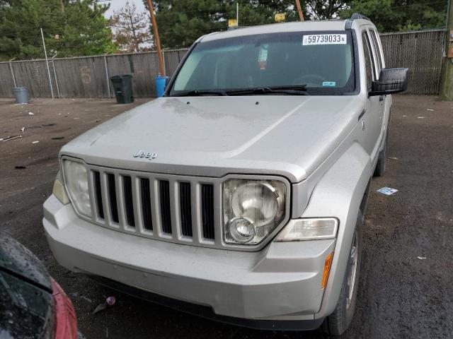 Photo 4 VIN: 1J8GN28K38W152468 - JEEP LIBERTY 