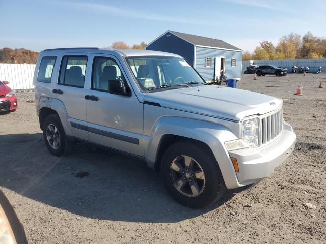 Photo 3 VIN: 1J8GN28K38W155208 - JEEP LIBERTY SP 