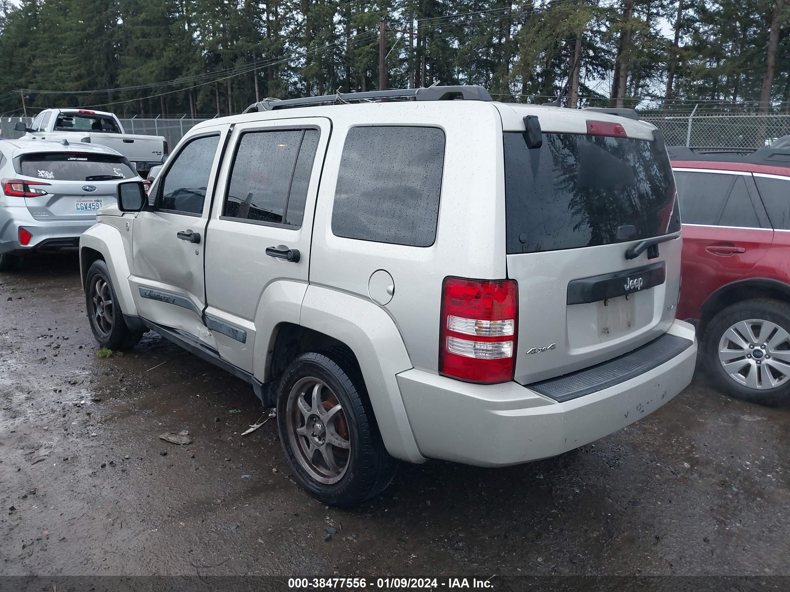 Photo 2 VIN: 1J8GN28K38W179170 - JEEP LIBERTY (NORTH AMERICA) 