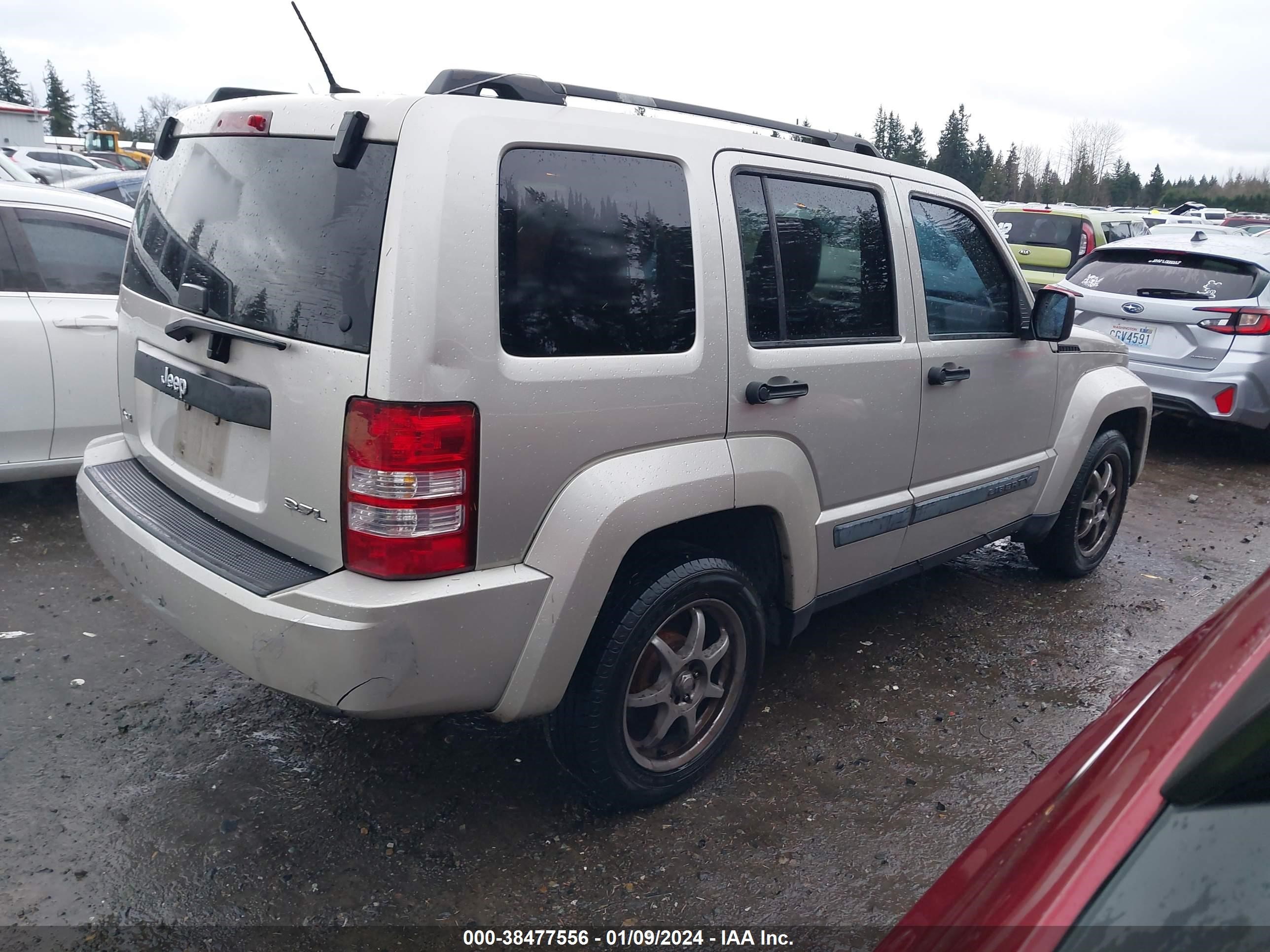 Photo 3 VIN: 1J8GN28K38W179170 - JEEP LIBERTY (NORTH AMERICA) 