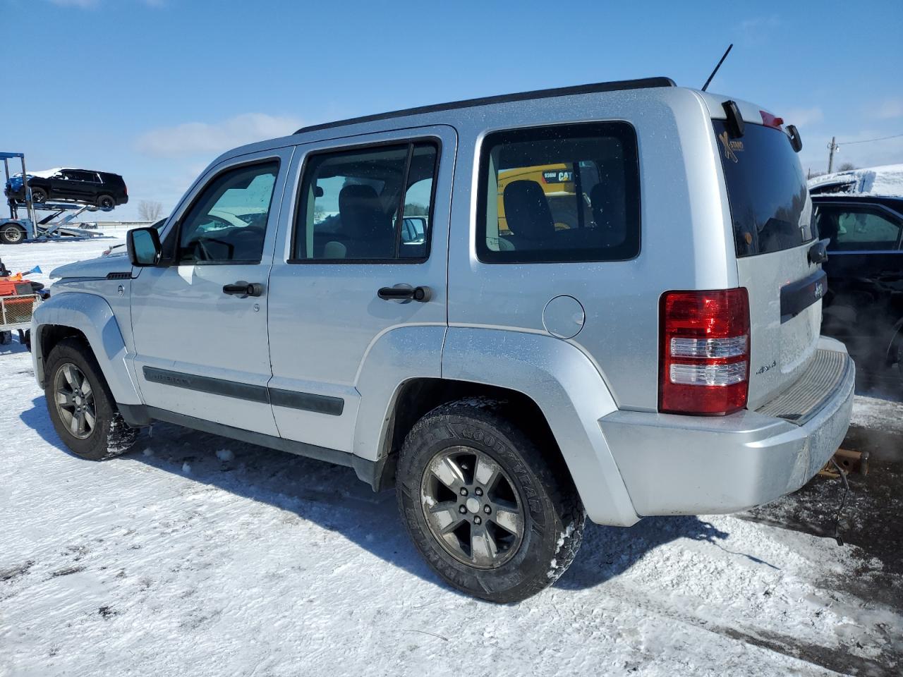 Photo 1 VIN: 1J8GN28K38W194719 - JEEP LIBERTY (NORTH AMERICA) 