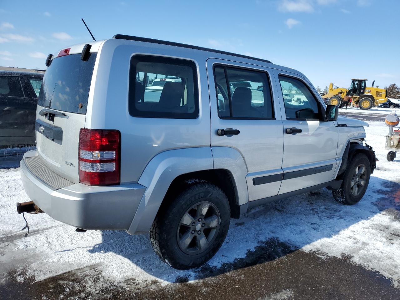 Photo 2 VIN: 1J8GN28K38W194719 - JEEP LIBERTY (NORTH AMERICA) 