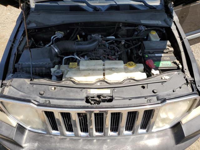 Photo 11 VIN: 1J8GN28K38W209915 - JEEP LIBERTY 