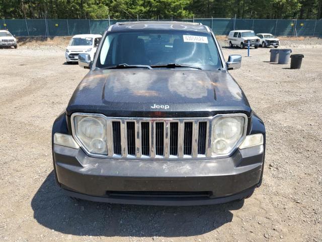 Photo 4 VIN: 1J8GN28K38W209915 - JEEP LIBERTY 