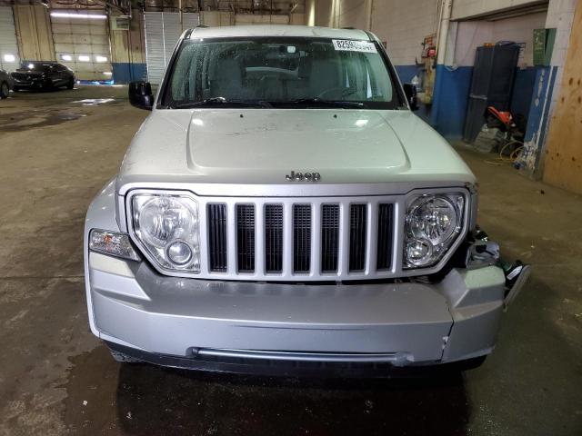 Photo 4 VIN: 1J8GN28K38W240064 - JEEP LIBERTY SP 