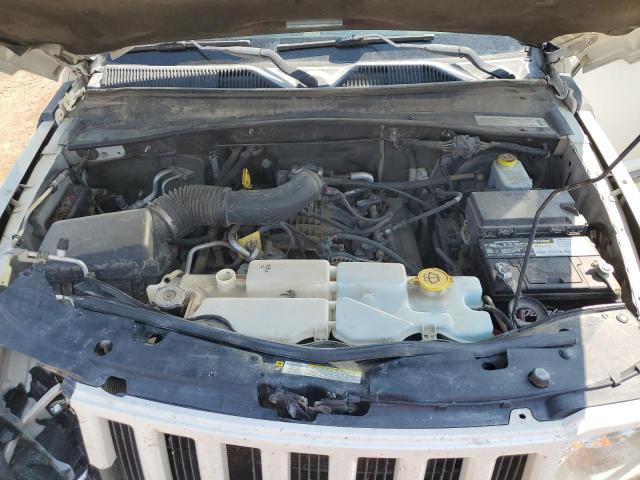 Photo 11 VIN: 1J8GN28K38W256278 - JEEP LIBERTY 