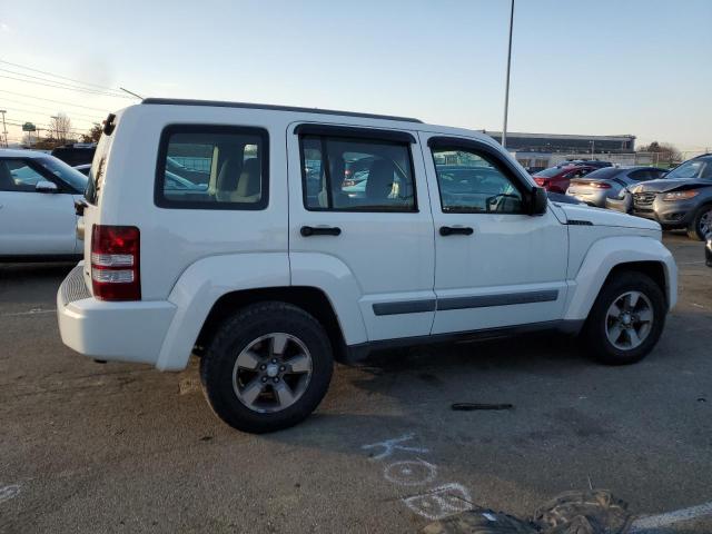 Photo 2 VIN: 1J8GN28K48W188010 - JEEP LIBERTY 