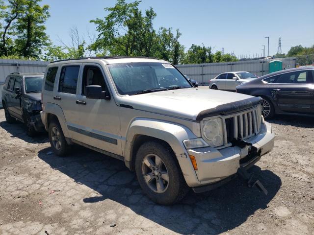 Photo 3 VIN: 1J8GN28K48W202942 - JEEP LIBERTY 