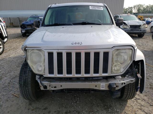 Photo 4 VIN: 1J8GN28K58W215375 - JEEP LIBERTY SP 