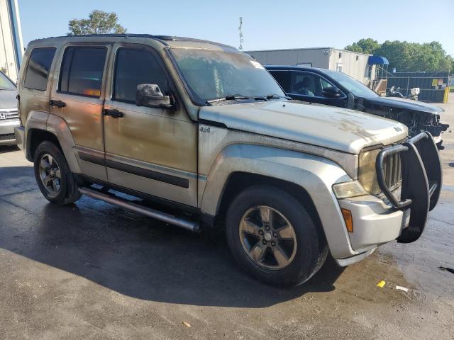 Photo 3 VIN: 1J8GN28K68W202215 - JEEP LIBERTY 