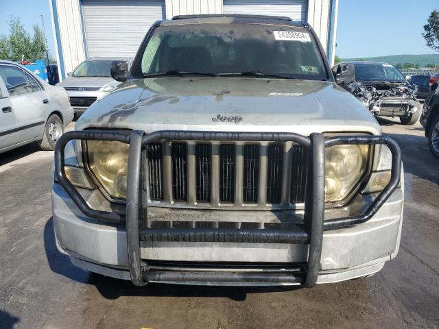 Photo 4 VIN: 1J8GN28K68W202215 - JEEP LIBERTY 