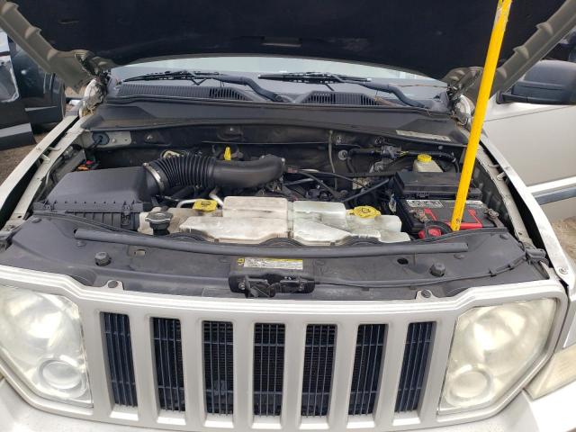 Photo 10 VIN: 1J8GN28K68W261149 - JEEP LIBERTY SP 