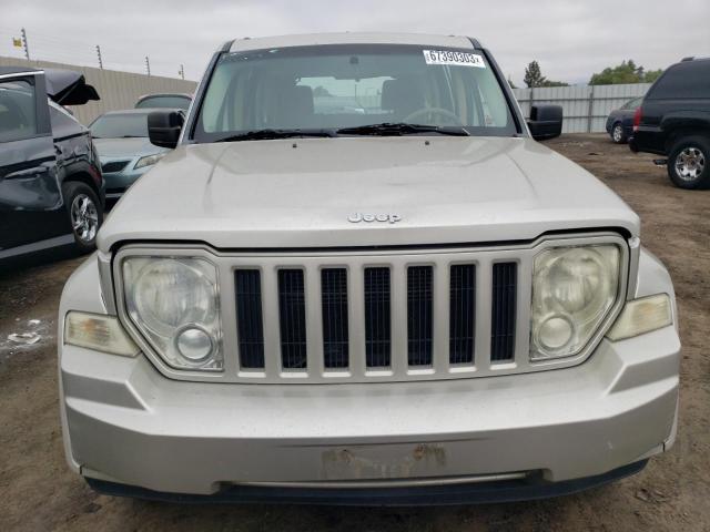 Photo 4 VIN: 1J8GN28K68W261149 - JEEP LIBERTY SP 