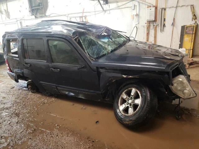 Photo 3 VIN: 1J8GN28K68W284012 - JEEP LIBERTY SP 