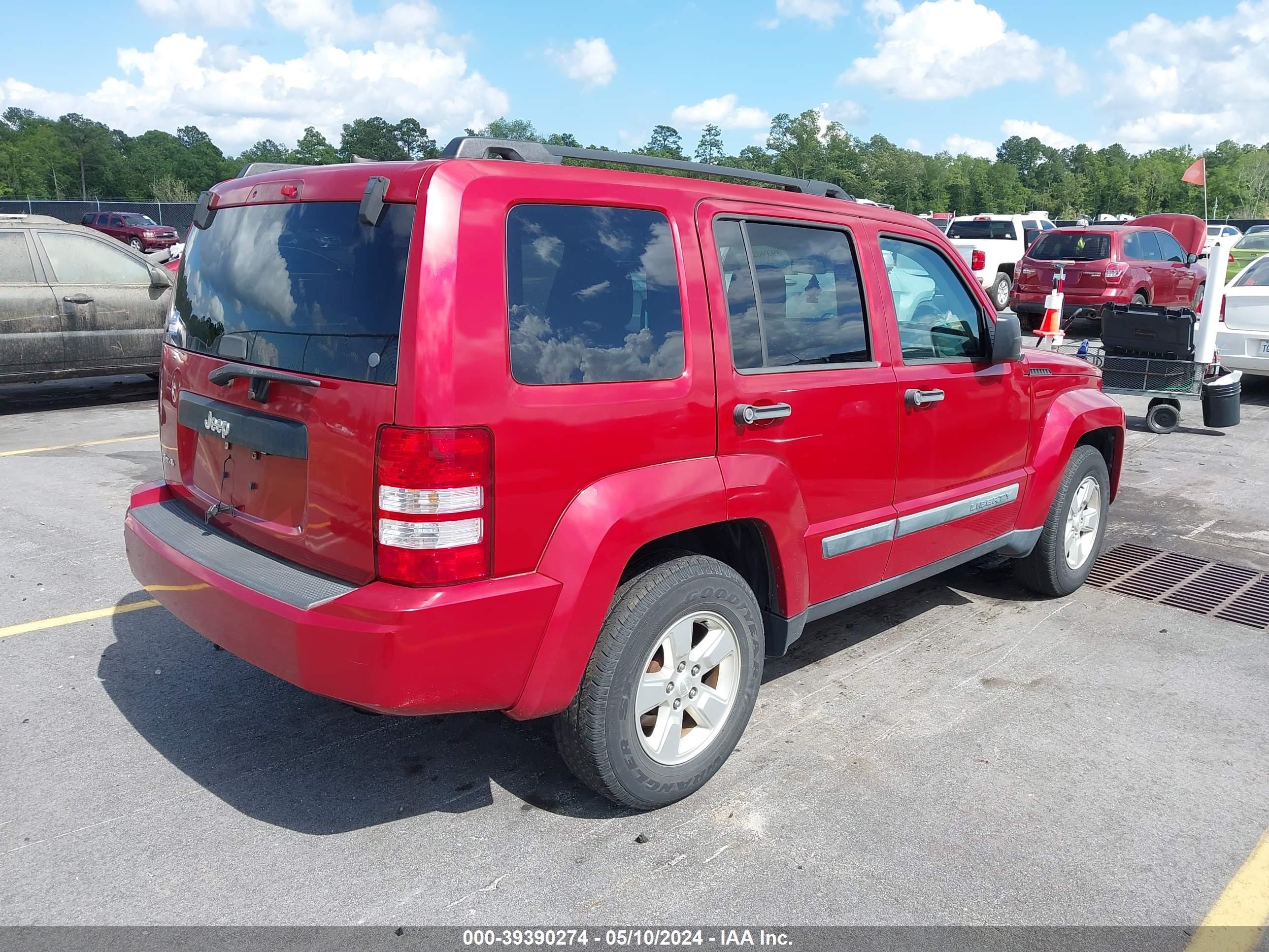 Photo 3 VIN: 1J8GN28K69W538948 - JEEP LIBERTY (NORTH AMERICA) 