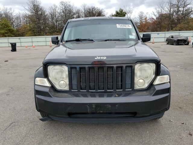 Photo 4 VIN: 1J8GN28K78W133129 - JEEP LIBERTY SP 