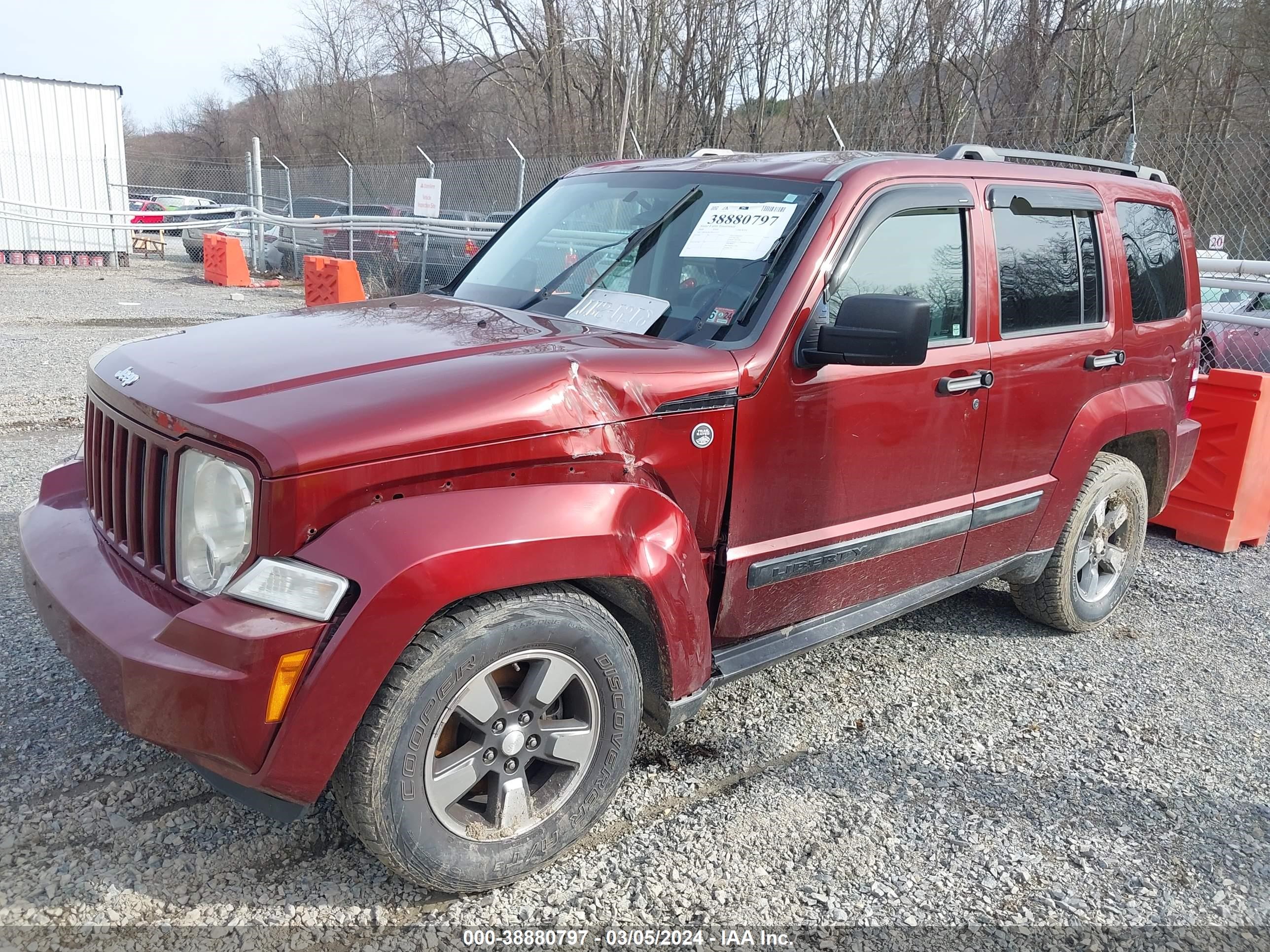 Photo 1 VIN: 1J8GN28K78W133373 - JEEP LIBERTY (NORTH AMERICA) 