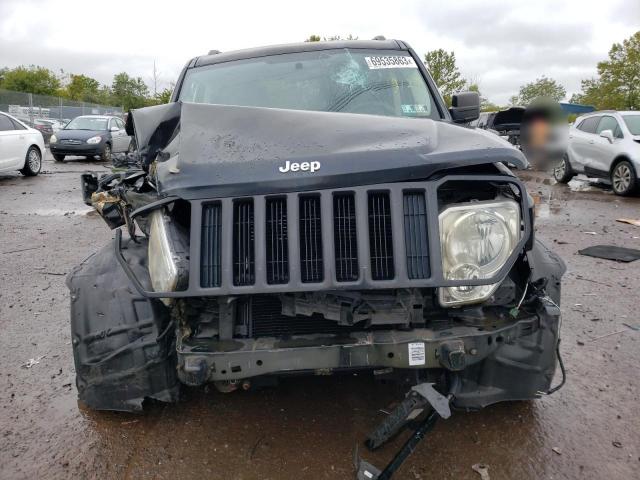 Photo 4 VIN: 1J8GN28K78W229617 - JEEP LIBERTY SP 