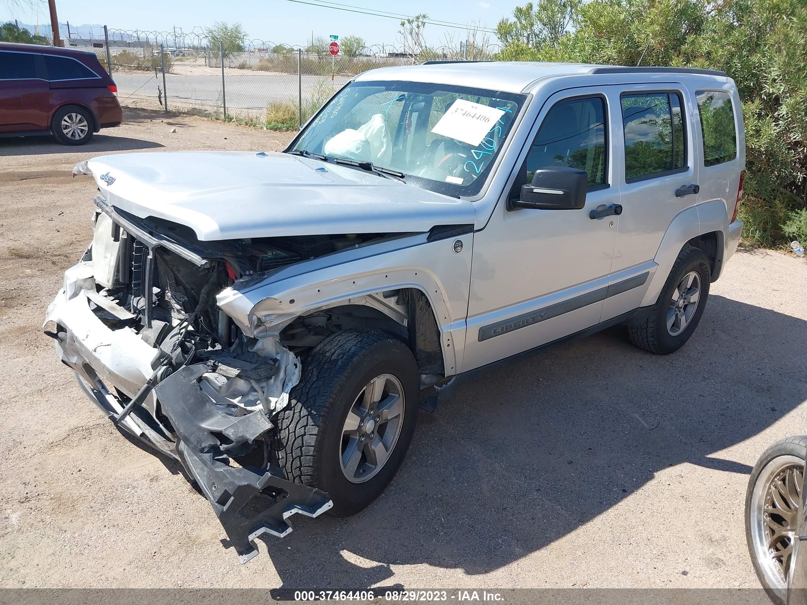 Photo 1 VIN: 1J8GN28K78W240374 - JEEP LIBERTY (NORTH AMERICA) 