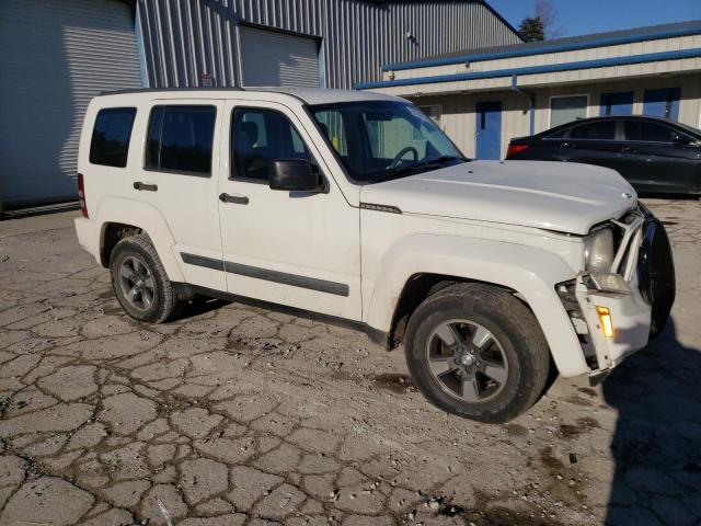 Photo 3 VIN: 1J8GN28K78W250032 - JEEP LIBERTY 