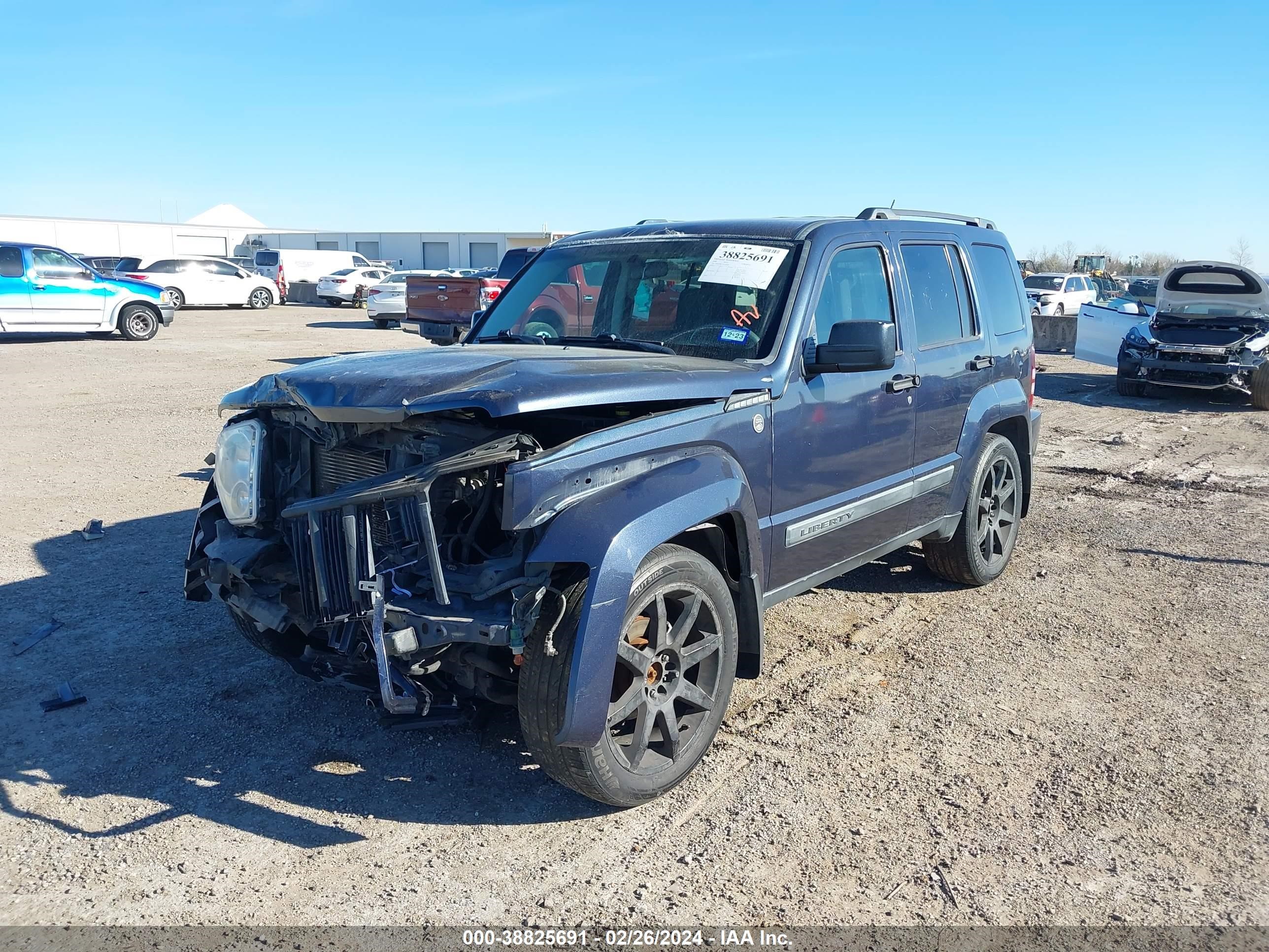 Photo 1 VIN: 1J8GN28K78W260804 - JEEP LIBERTY (NORTH AMERICA) 