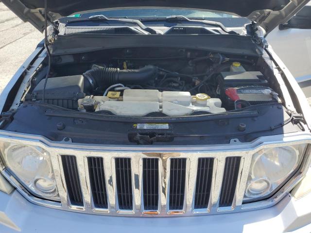 Photo 11 VIN: 1J8GN28K79W538876 - JEEP LIBERTY 