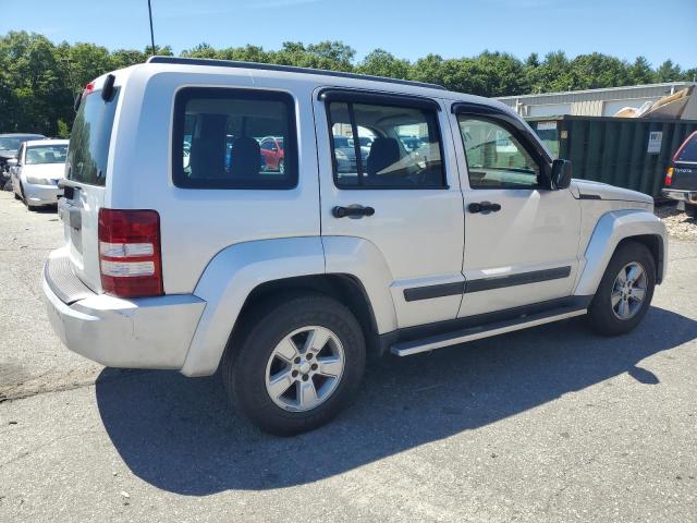 Photo 2 VIN: 1J8GN28K79W538876 - JEEP LIBERTY 