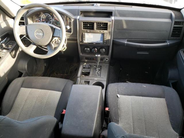 Photo 7 VIN: 1J8GN28K79W542250 - JEEP LIBERTY 