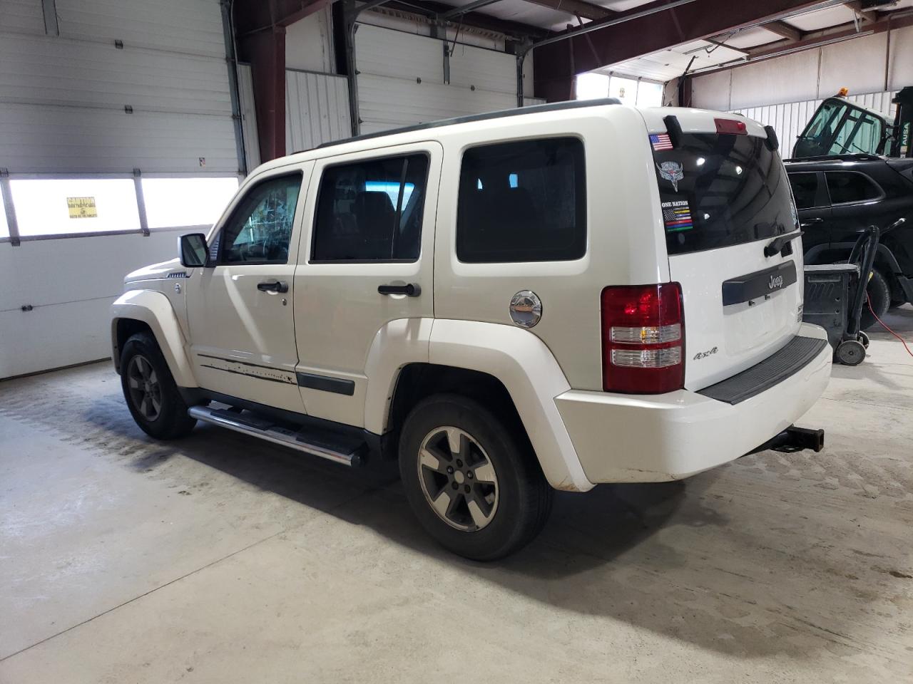 Photo 1 VIN: 1J8GN28K88W229612 - JEEP LIBERTY (NORTH AMERICA) 