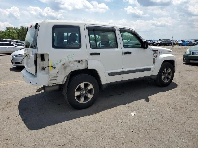 Photo 2 VIN: 1J8GN28K98W142818 - JEEP LIBERTY SP 