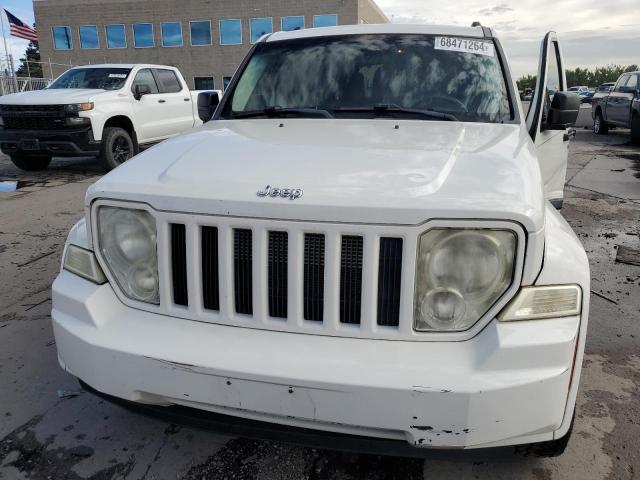 Photo 4 VIN: 1J8GN28K98W180016 - JEEP LIBERTY SP 