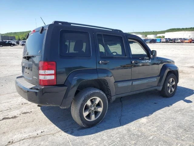 Photo 2 VIN: 1J8GN28K98W225388 - JEEP LIBERTY SP 