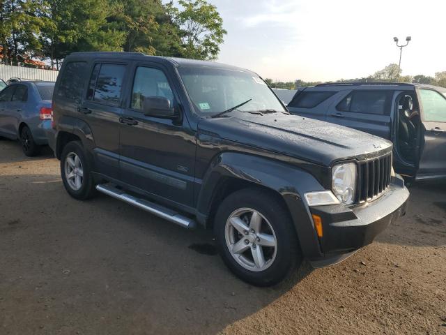 Photo 3 VIN: 1J8GN28K99W548230 - JEEP LIBERTY 