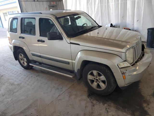 Photo 3 VIN: 1J8GN28K99W552634 - JEEP LIBERTY SP 