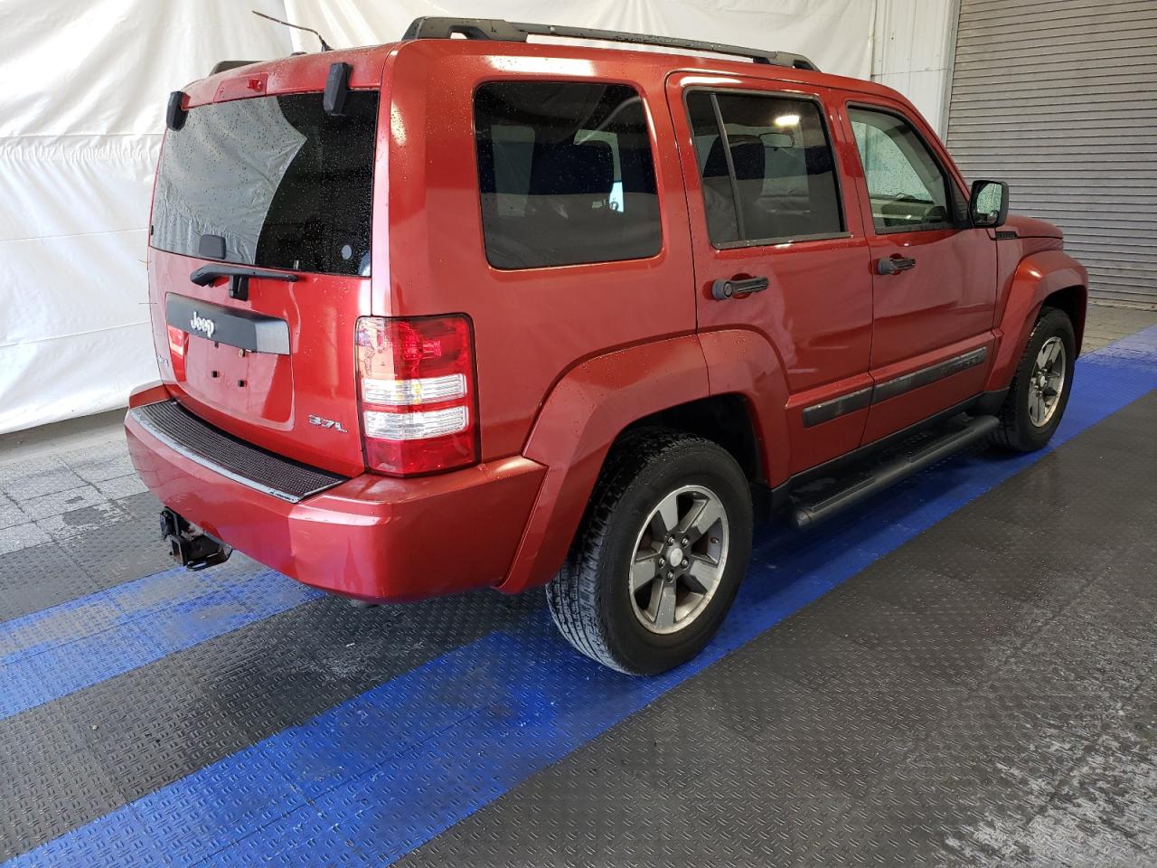 Photo 2 VIN: 1J8GN28KX8W116356 - JEEP LIBERTY (NORTH AMERICA) 