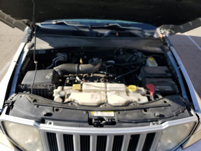 Photo 10 VIN: 1J8GN28KX8W185970 - JEEP LIBERTY 