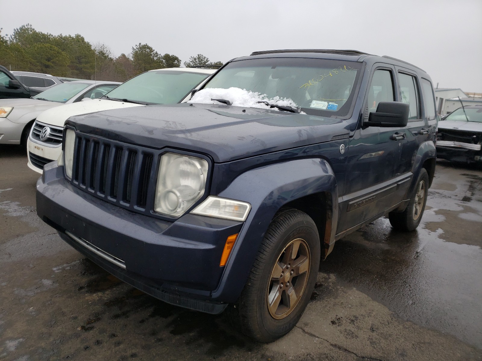 Photo 1 VIN: 1J8GN28KX8W240613 - JEEP LIBERTY SP 