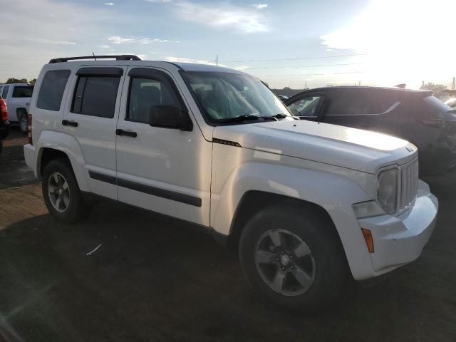 Photo 3 VIN: 1J8GN28KX8W273420 - JEEP LIBERTY SP 