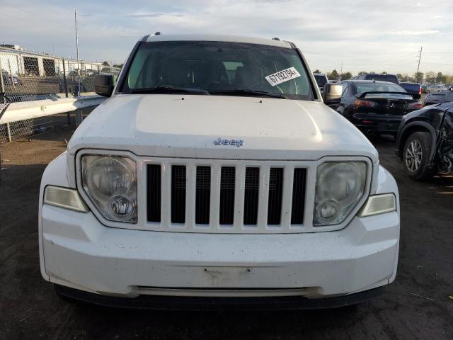 Photo 4 VIN: 1J8GN28KX8W273420 - JEEP LIBERTY SP 