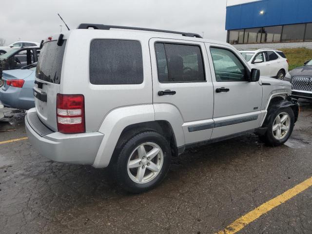 Photo 2 VIN: 1J8GN28KX9W551637 - JEEP LIBERTY SP 